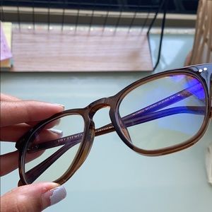 Non prescription blue light glasses